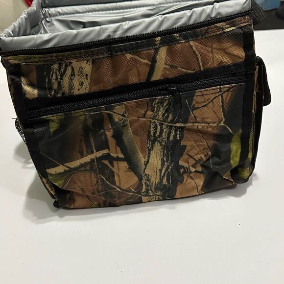 Camouflage Insulated Cooler With Strap - Picture 10 of 11